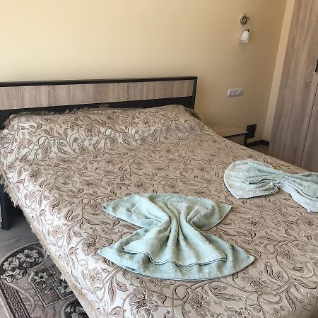 Gostynnyi Dvir Cottage 捷尔诺波尔 外观 照片