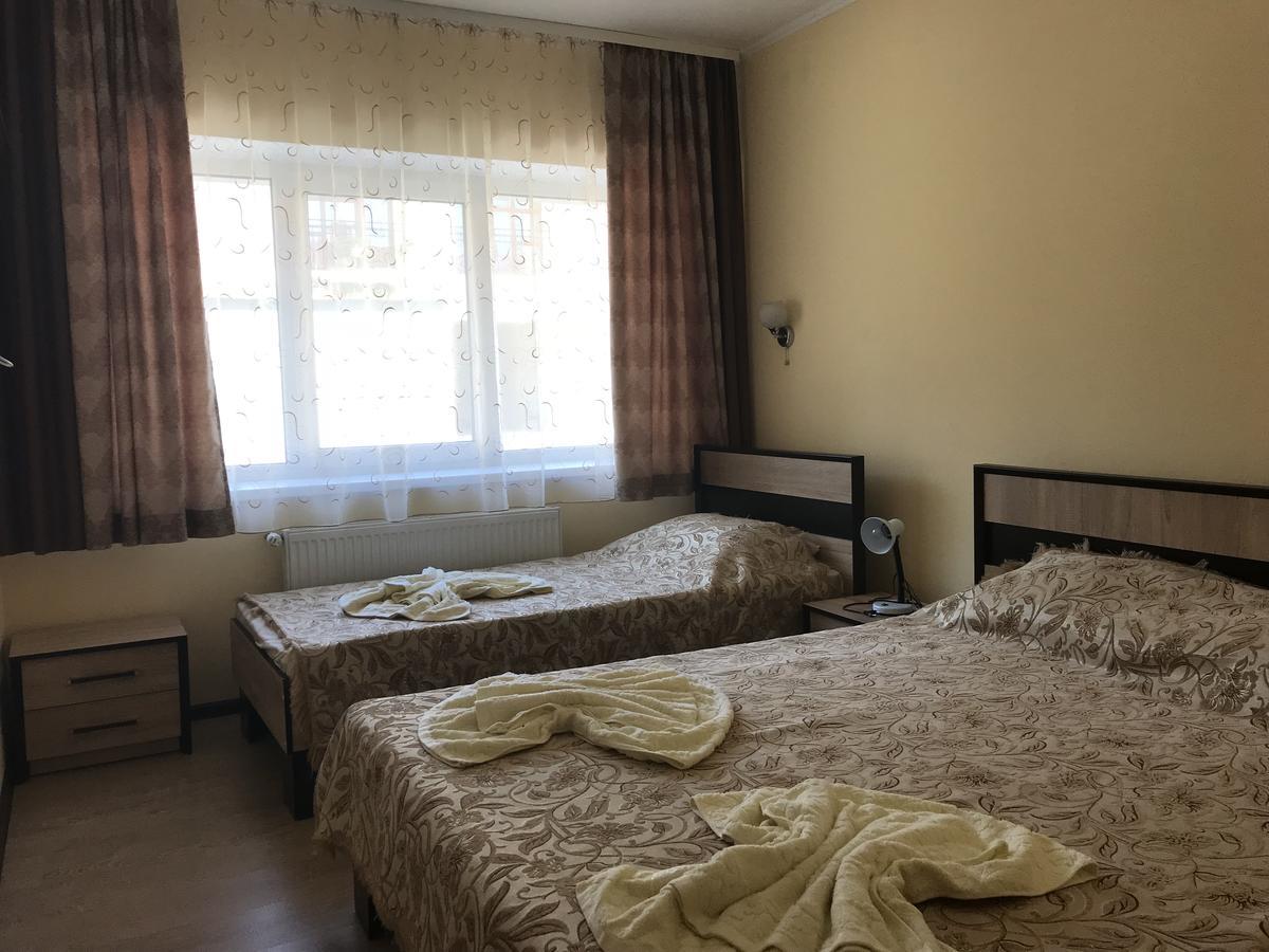 Gostynnyi Dvir Cottage 捷尔诺波尔 外观 照片